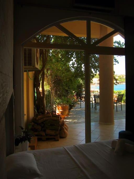 Lenico Beachfront Suites Agia Pelagia  Ngoại thất bức ảnh