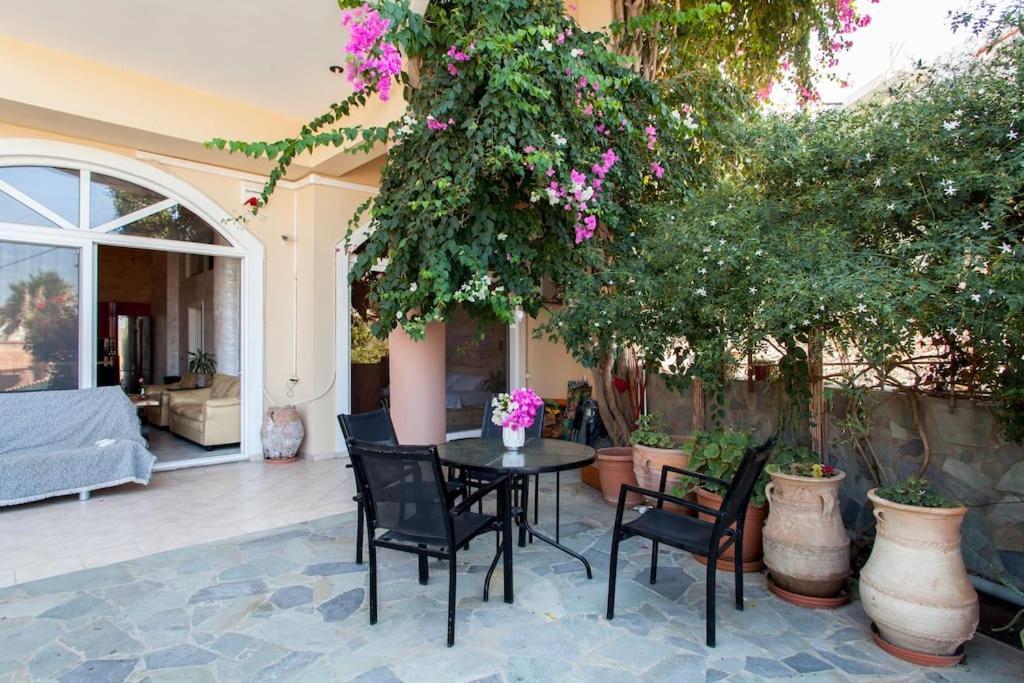 Lenico Beachfront Suites Agia Pelagia  Ngoại thất bức ảnh
